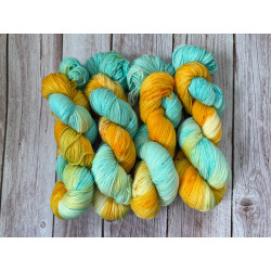 Südsee - Handgefärbte extrafeine Merinowolle zum Stricken, Weben und Häkeln