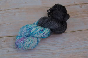 Streusel - Handgefärbte Sockenwolle, 100g Strang