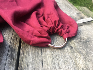 Ring Sling in Merlot aus Reinleinen